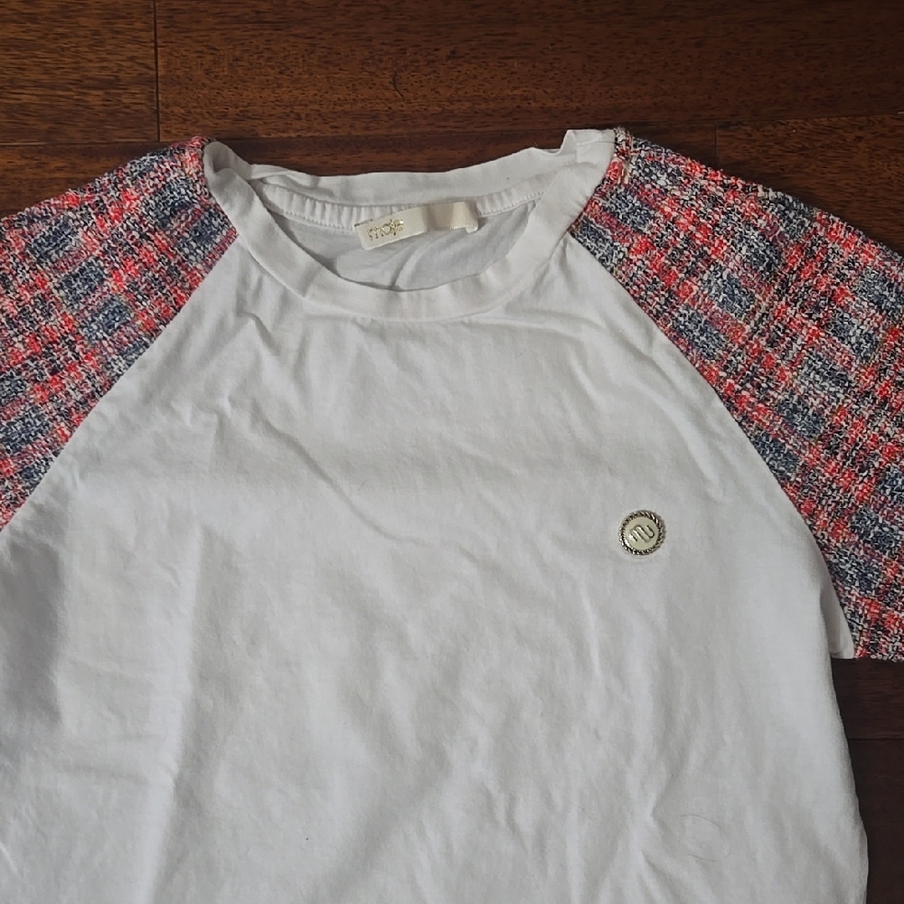 White T-Shirt with Plaid Sleeves